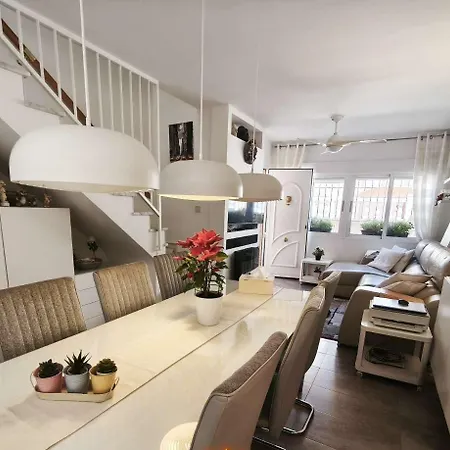 Casa Claro Maison Familiale 4 Confort, Piscine, Quartier Residentiel Balcones Holiday home
