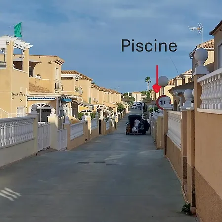 度假居 Casa Claro Maison Familiale 4 Confort, Jacuzzi Prive, Piscine Commune, Quartier Residentiel Balcones 托雷维耶哈
